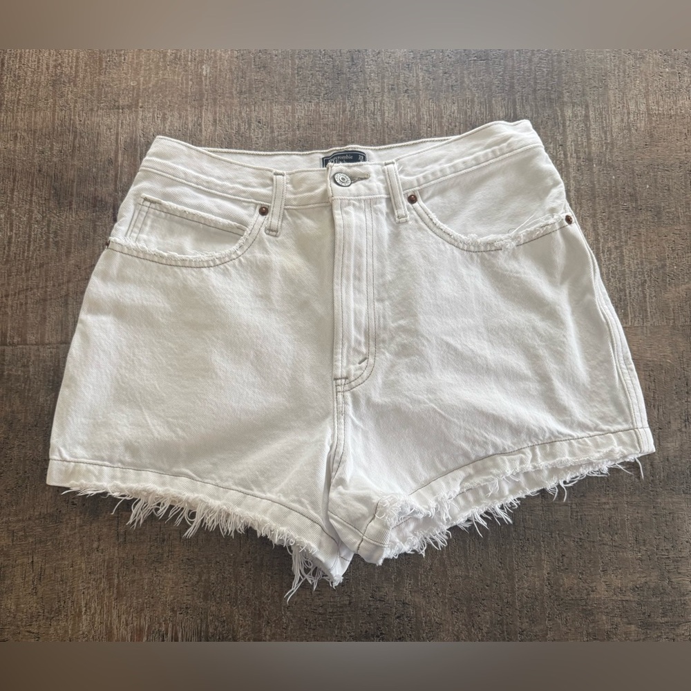 Abercrombie Women’s Size 29 White Denim Women's Shorts